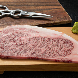 We are particular about A5 Wagyu sirloin Steak and side menus ◎