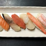 五聚富 - すし１０貫盛り合わせ　１９８０円