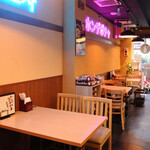 韓国料理 ホンデポチャ - 内観