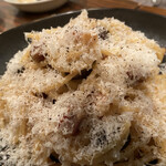 オルタナ - 自家製パンチェッタときのこのカルボナーラ