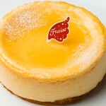 フレーズ - 料理写真:濃厚で、とろっととろけてしまう程なめらかなチーズケーキです。12㎝/1,200円　15㎝/1,900円　18㎝/2,600円