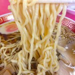 南京 - 自家製細平縮れ麺