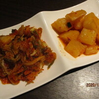 焼肉 じゅん - キムチ盛り合わせ