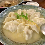 大衆中遊華食堂 八戒 - 発酵白菜水餃子