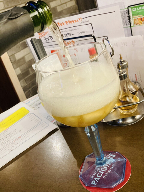 シーフードスタンド パチョレック ハナタレ(SEAFOOD STAND PACIOREK HANATARE) - 桜木町(バル)