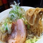 太麺持ち上げ～