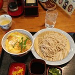 Sobaya Issouan - 本日のサービスメニューカツ丼とそば（ご飯大盛り）