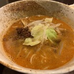 幸宴 - たっぷり野菜をのせた白ごま香る担々麺