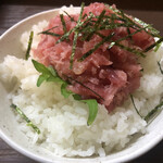 居喰処 光 - 2020/12/19
      本日の日替り マグロすき身丼 500円