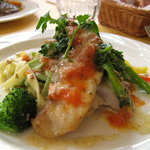 Bisutoro Kimura - 白身魚と菜の花のソテー トマトとアンチョビのソース