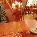 フォーハウス 町田店 - パフェ