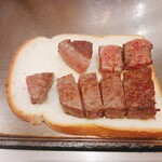 南海グリル - トーストに肉汁、、、