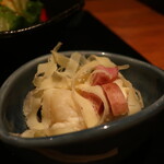 北の味紀行と地酒 北海道 - つまみ鱈とソーセージのポテトサラダ