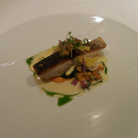 レザンファン ギャテ - 鮮魚のポワレ ブールブランソース