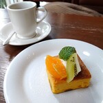 Kissa Aruto - 食後のコーヒーとかぼちゃのチーズケーキ