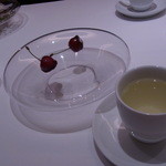 フロリレージュ - プティフールとハーブティー