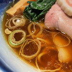 ラーメンWalkerキッチン - 東京シャモに本枯れ節のスープ