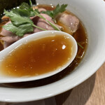 ラーメンWalkerキッチン - 東京シャモ丸鶏と地鶏ガラの「鶏と水」スープ