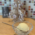 にくの助 - バニラアイス。