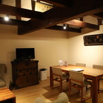 詰所三国 - リビングダイニング