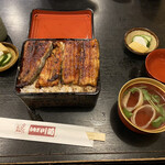  うなぎ川菊 - うな重　菊　ご飯大盛り