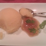 Irene - デザート　甘夏のソルベ