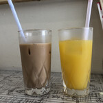 カレー専門店cafe New Delhi - チャイとオレンジジュース