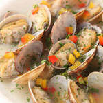 Steamed clams with sake