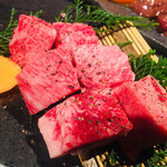 Sumibi Yakiniku Ushiga Ume - 