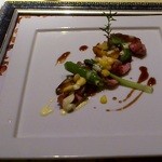 アン・コンディション - リブロースのひと切れごとに異なる野菜が絡んでおり、楽しみながら口に運べます。