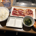 Yakiniku Raiku - 