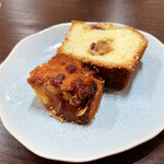 熊岡菓子店 - 外側には、アーモンドスライス。内側にはドライフルーツ。