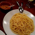 OSTERIA il FUOCO - サルディーニャ産カラスミのアーリオ　エ　オーリオ⭐️素人感覚では贅沢なコクのあるタラコスパゲティっぽいです(*≧∀≦*)