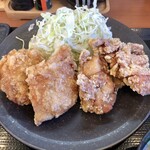 からやま - 「極旨にんにく合盛り定食」(690円)