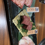 Kuroge Wagyuu Yakiniku Ushikuro - 