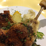 ビストロ ボナップ - 鴨モモ肉のコンフィ