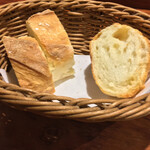 ビストロ ボナップ - 自家製バゲット