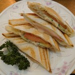 カフェ＆レストラン談話室 ニュートーキョー - ホットサンド