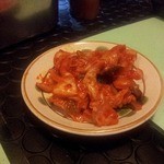 元気屋 - 【２０１２年８月　１回目】黒餃子のキムチ