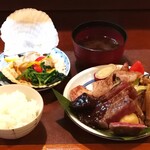 味乃にしき - 2020/12/11 日替りランチ―和牛肉と豚ロースのあみ焼、ホタテのバター焼 ➡ 和牛肉が柔らかいミニステーキでした〜、豚ロースも殻焼きのホタテも美味しかったです！