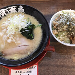 丸八商店 - 豚骨醤油ラーメン + ミニ丼セット