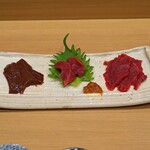 天ぷら 蕎楽亭 - 会津の馬刺し　　左から レバー、ヒレ、モモ