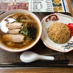 東京てんまや - ラーメン＋半チャーハン