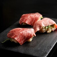 特選 炙り肉寿司 イチボ (1貫)
