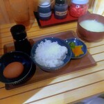 だるま堂 - 玉子かけご飯定食(¥350)
