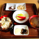 Matoya Kaki Ryouri No Mise Hashimoto - 土日限定の牡蠣ご飯の定食