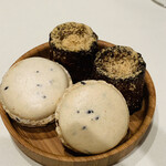 ナベノ-イズム - ・Mignardises
      　マカロン＆カヌレ ド ボルドー