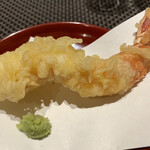 和み処 男山 - この海老の天ぷらが大っきい！！
