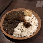 カフェ スパイス ローカル テン ト テン - スパイスチキンカレー