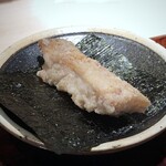 菊鮨 - ＊喉黒は下味を付けて揚げてあるのですが、海苔と共に頂くと絶品。